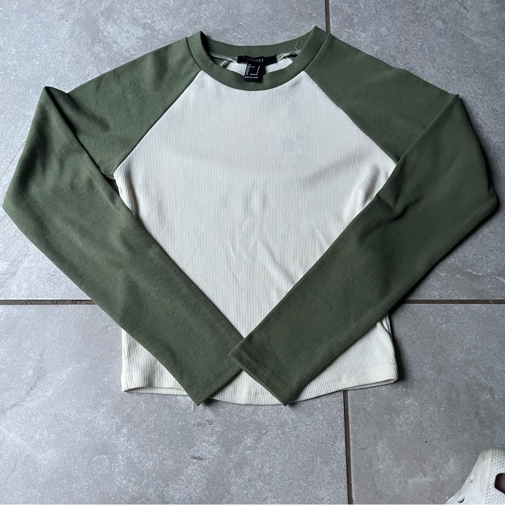 Forever 21 Long-sleeved shirt